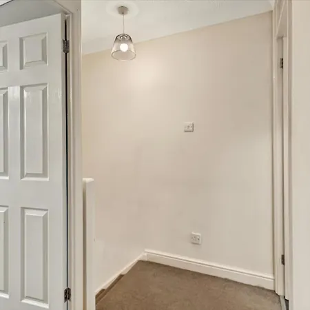 Stunning 2Br Home With Private Garden, Near Airport & Met Office Exeter Exterior photo